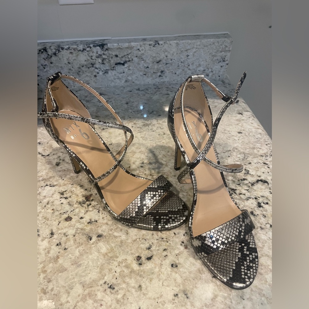 Mix No. 6 silver and black heels